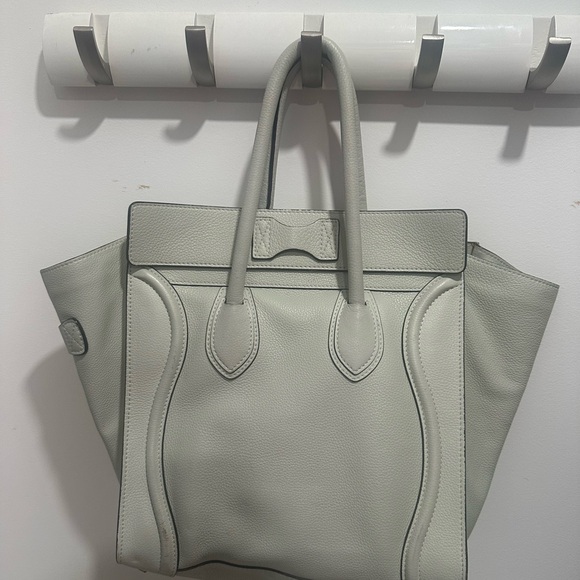 CELINE MINI LUGGAGE HANDBAG IN DRUMMED CALFSKIN OFF WHITE - Picture 3 of 8